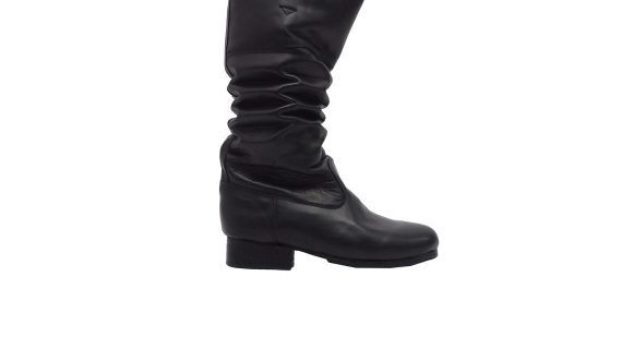 Botas de cuero corrugadas taco bajo