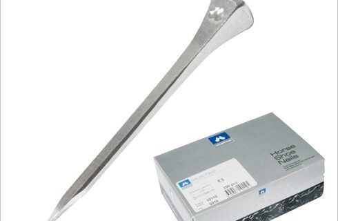 Clavos para herrar Mustad caja