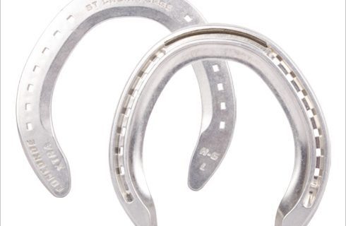 Herradura de aluminio concorde X-TRA pata c/clip por par