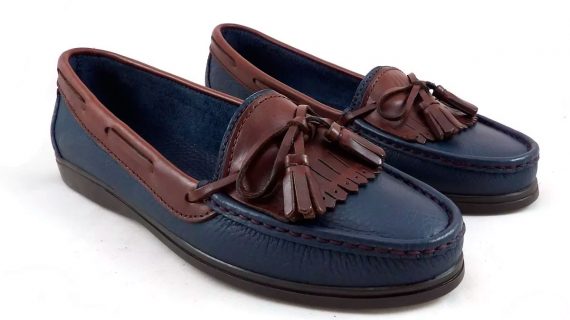 Mocasín de dama en cuero combinado azul
