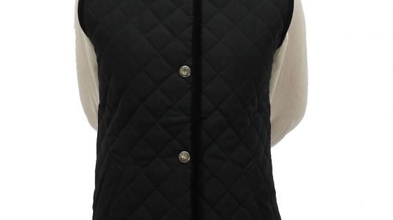 Chaleco de dama matelasse negro con broche