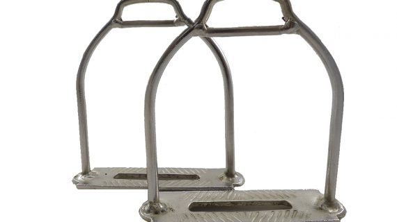 Estribos de hierro niquelado medianos