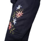 Bombacha de gabardina azul bordada para dama - Image 3
