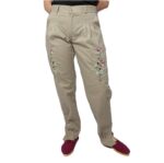 Bombacha de gabardina beige bordada para dama