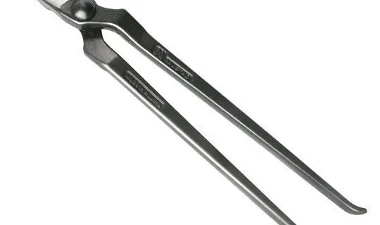 Tenaza sacaclavo Mustad