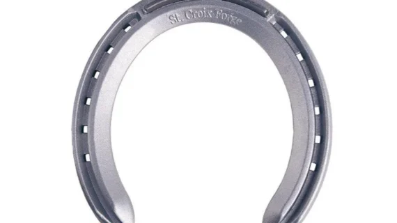 Herradura de aluminio mano cuadrera con o sin clip por par