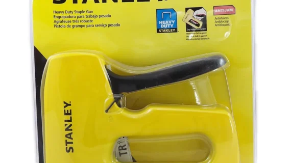 Engrapadora para trabajo pesado marca Stanley TR150 de aluminio