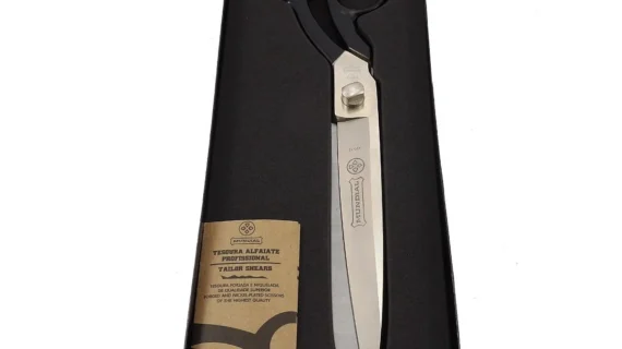 Tijera sastre Mundial de 31 cm. de largo ideal para cueros, lonas, cuerinas, etc.