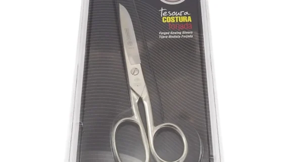 Tijera modista Mundial de 15,5 cm. de largo ideal para cortar telas