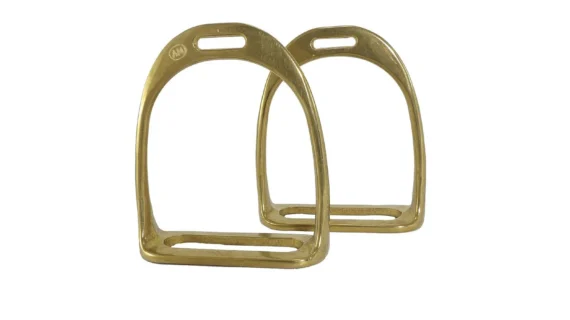 Estribos de bronce pulido