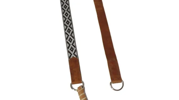 Pegual de cuero crudo con galón motivo guarda pampa 4 argollas