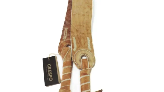 Tapa pegual de cuero crudo con correones