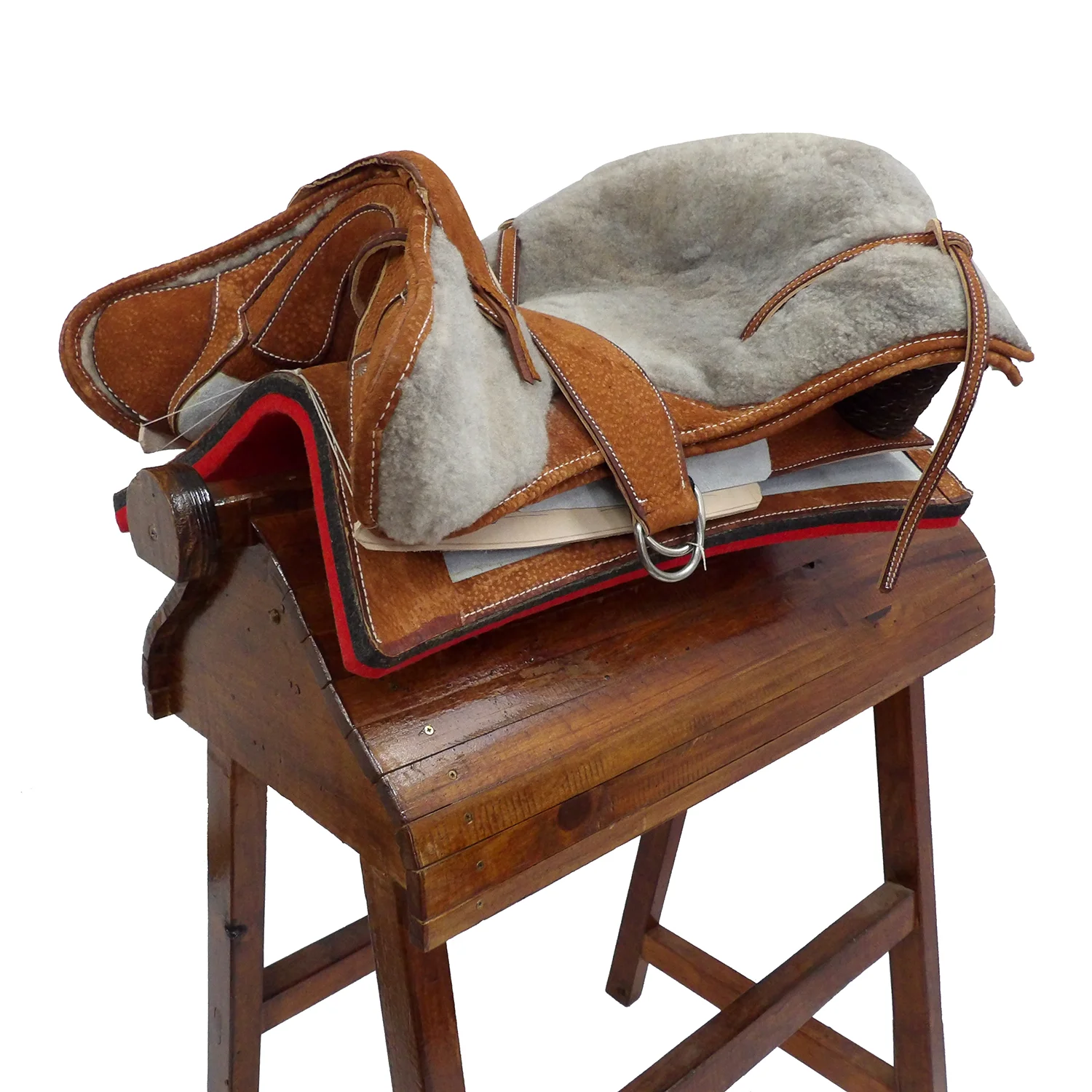 tcr-4613-6-1772136106.webp Recado chileno de carpincho especial - Image 1