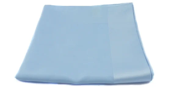 Pañuelo liso de seda