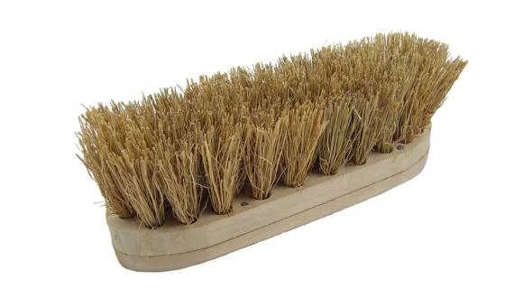Cepillo de paja dura