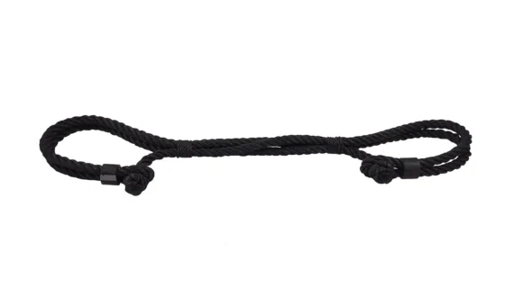 Maneas retorcidas de hilo negro para patas