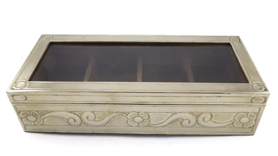 Caja de te larga con divisores