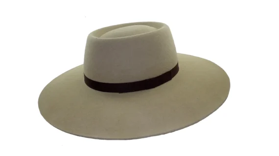 Sombrero pampa liverpool ala 10 arena