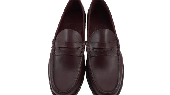 Mocasín clásico doble suela con vincha marrón