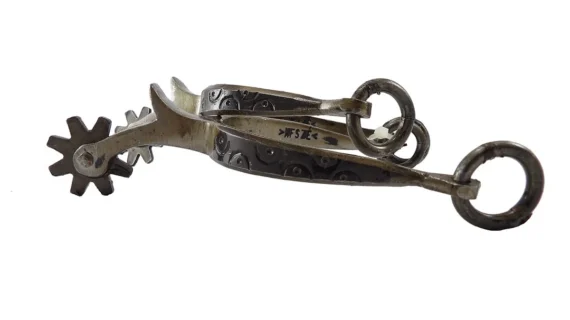 Espuelas de hierro pulido modelo criolla con garra