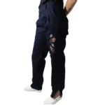 Bombacha de gabardina azul bordada para dama - Image 2