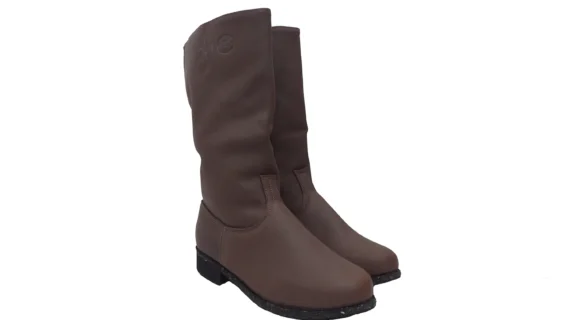 Bota de cuero media caña marrón